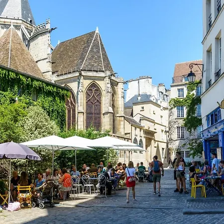 Bel Au Marais De Parigi